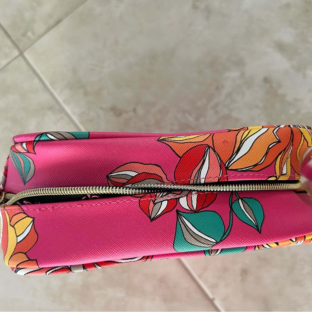 New Trina Turk Bright Pink Floral Travel Cosmetic Bag - Picture 8 of 8